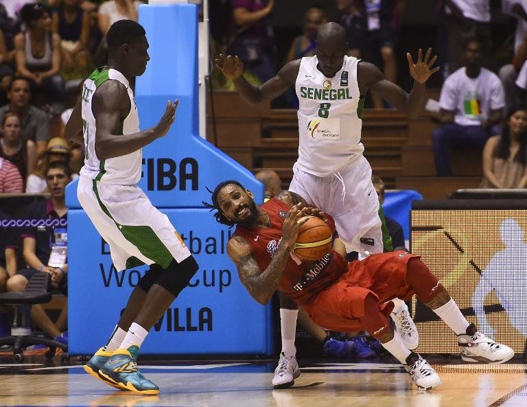 Puerto Rico se complica el pase al perder 82-75 contra Senegal