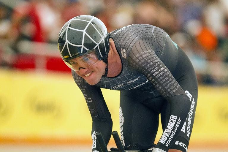 Ciclista holandés Thomas Dekker falló en su intento de romper récord de la hora