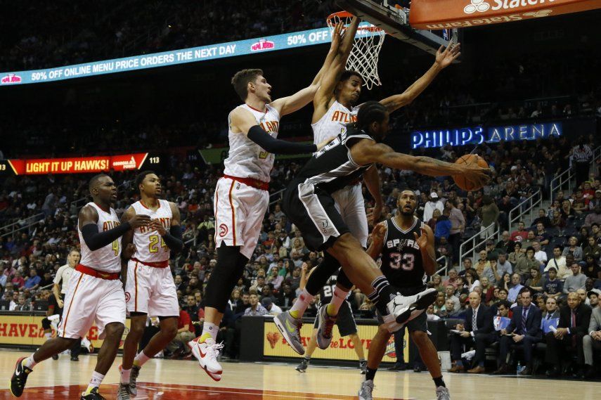 Defensiva de Spurs anula a los Hawks
