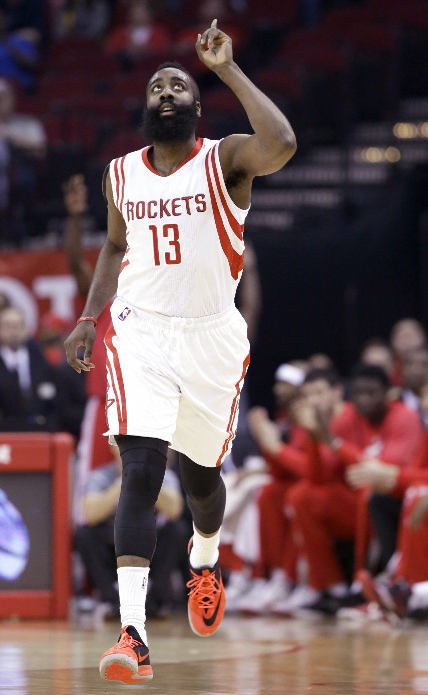 Smith y Harden lucen en triunfo de Rockets sobre Mavs