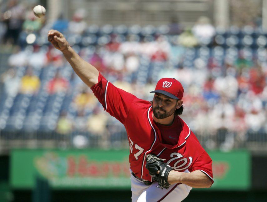 Roark blanquea en triunfo de Nacionales