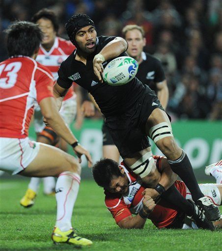 Nueva Zelanda aplasta 83-7 a Japón en mundial de rugby