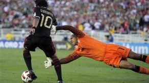 América: Dos Santos encabeza la lista final de México