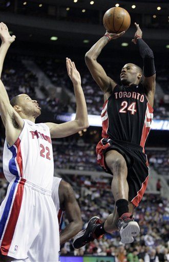 NBA: Raptors 111, Pistons 97; Toronto mejora sus posibilidades