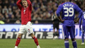 Beckham subasta la oportunidad de enfrentarlo