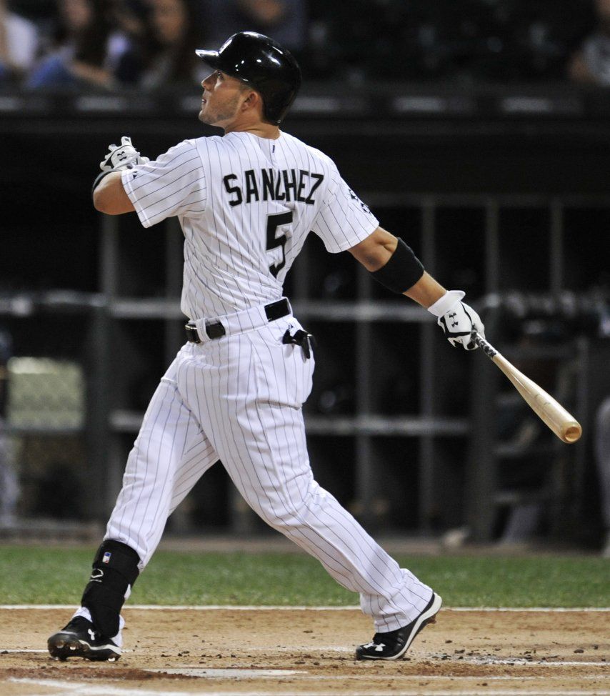 Con jonrones de Sánchez y Cabrera, Medias Blancas ganan