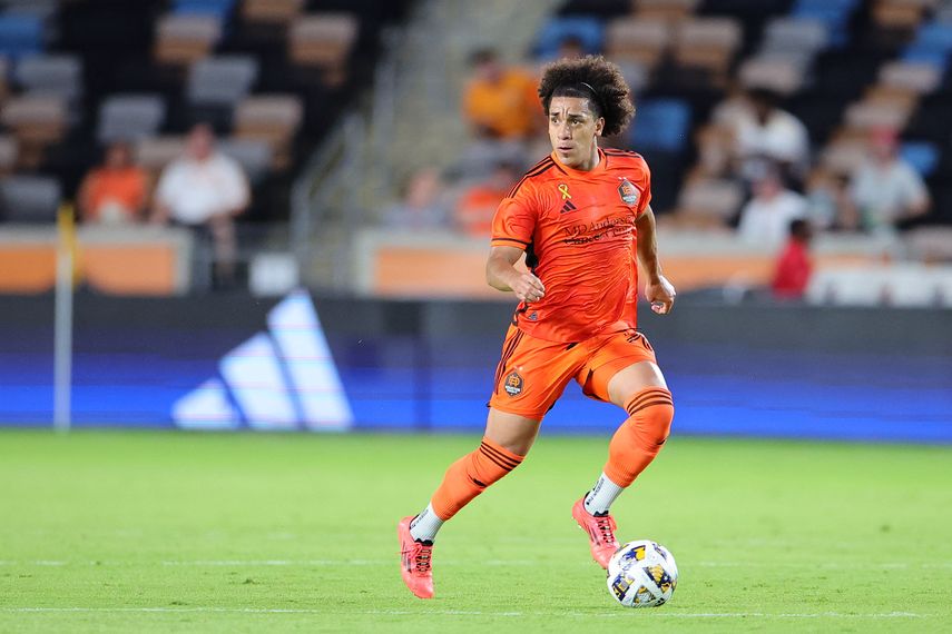 Adalberto Carrasquilla en el once ideal en la MLS tras su gol de chilena