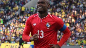 Panamá logra empate histórico ante Brasil en el regreso de Julio Dely