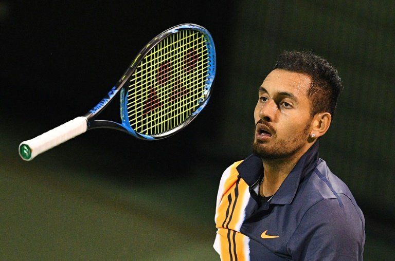 Kyrgios intenta controlar su fuerte carácter con psicólogos