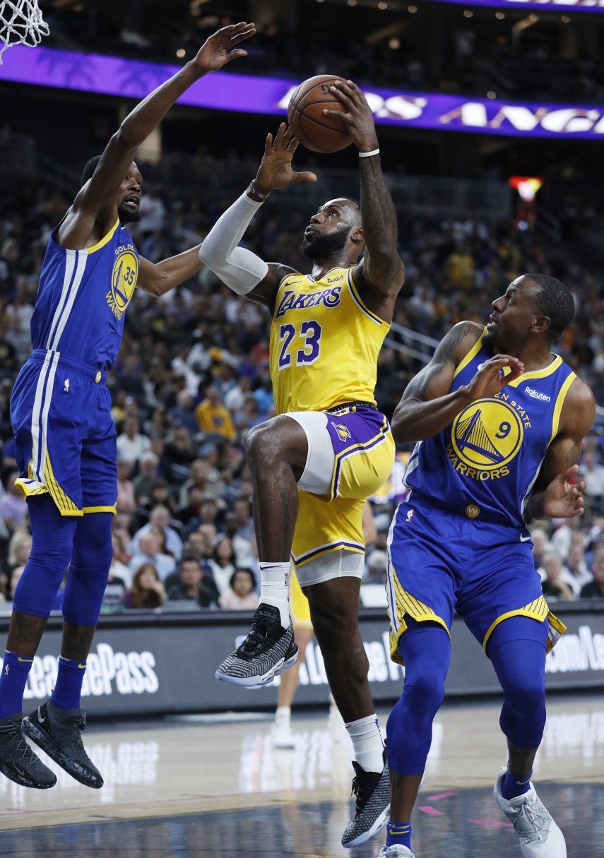¿NBA en Las Vegas? Visita de LeBron ofrece atisbo del futuro