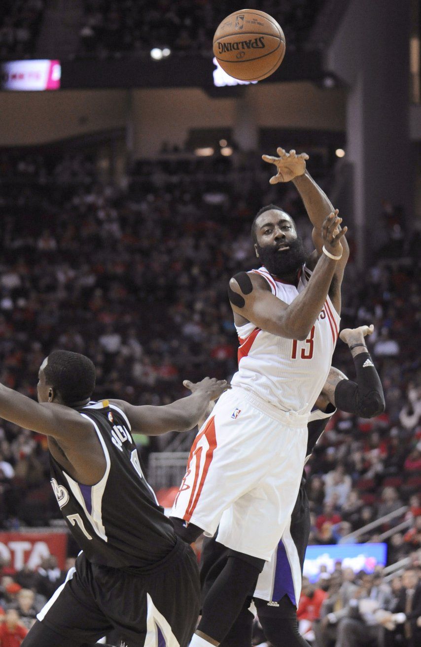 Harden aporta 31 puntos a victoria de Rockets sobre Kings