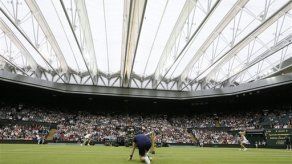 Wimbledon: Cierran techo de cancha central
