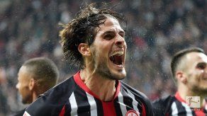 El Eintracht gana 3-0 al Bayer Leverkusen y se une al pelotón de la zona alta