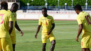 Naby Keita viajó a la Fecha FIFA y quedó atrapado por golpe de Estado en Guinea