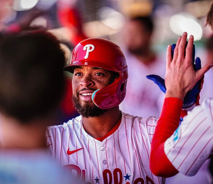 MLB: Edmundo Sosa y Leonardo Bernal despacharon cuadrangulares en el Spring Training