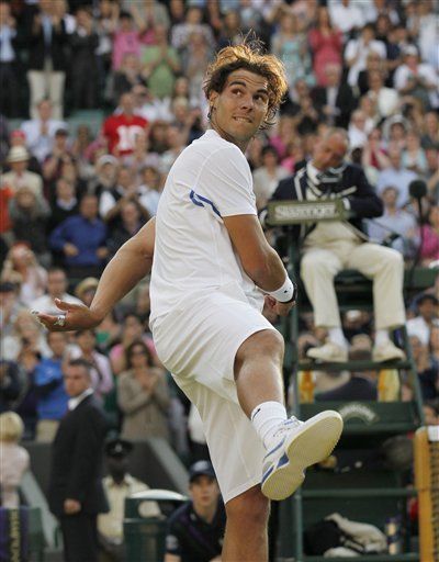 Con pie adormecido, Nadal llega a semifinal de Wimbledon