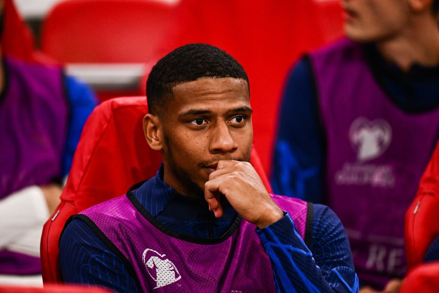 Jean-Clair Todibo se disculpa por su risa nerviosa en el minuto de silencio