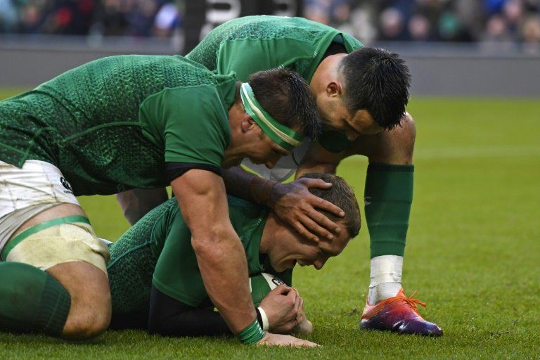 Irlanda vence 26-14 a Francia y conserva opciones en el Seis Naciones