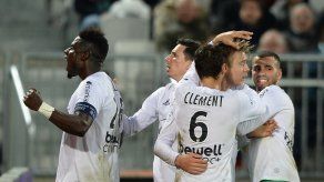 Saint-Etienne golea 4-1 al Burdeos