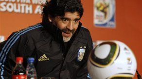 Mundial: Maradona se toma con calma eliminación de Brasil