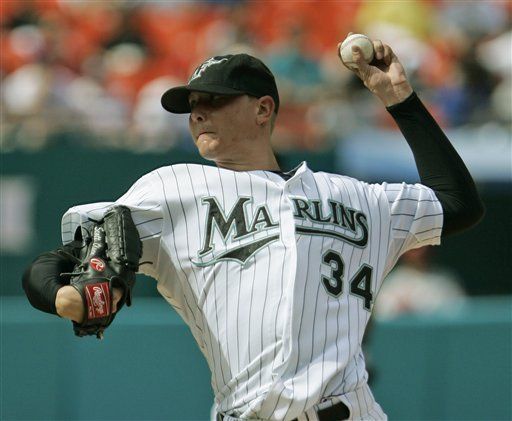 MLB: Marlins 9, Filis 5, Cantú remolca tres