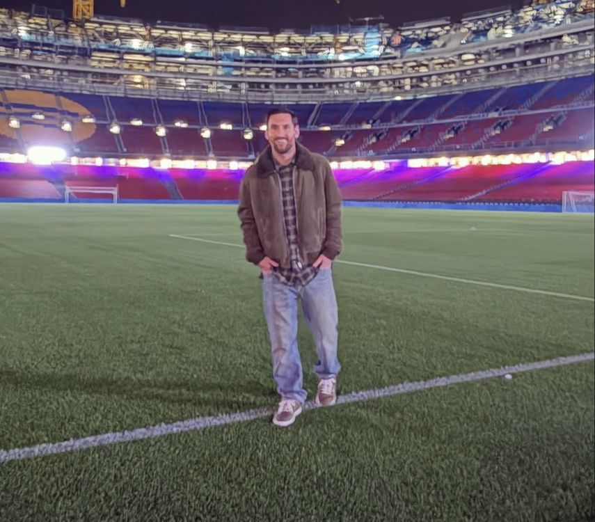 Lionel Messi visita el Camp Nou y publica emotiva fotografía