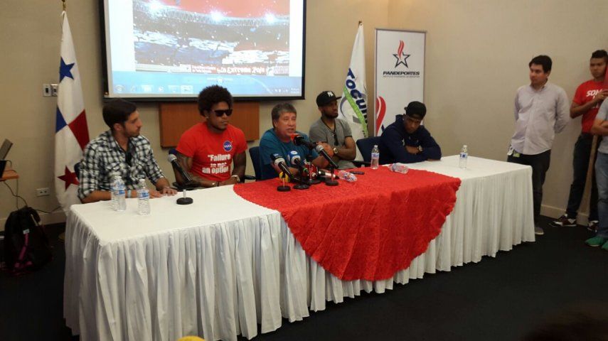 Llegada de los jugadores de Panamá tras Copa Oro