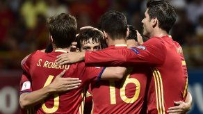 España tritura a Liechtenstein; Italia vence a Israel