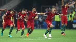 Portugal y Cristiano caminan por la cornisa