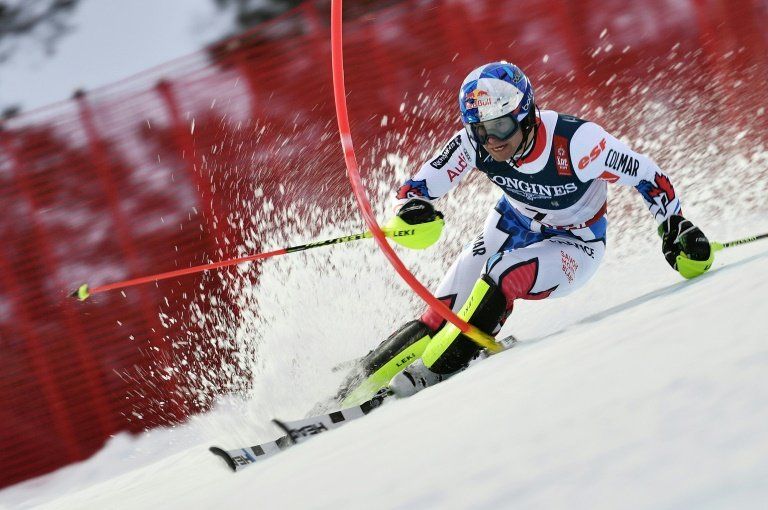 El francés Alexis Pinturault gana el oro en la combinada de esquí alpino