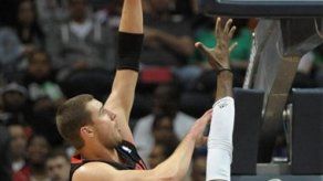 Raptors vencen fácil a Hawks