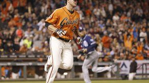 Peavy admite 2 hits en victoria 9-1 de Gigantes sobre Padres