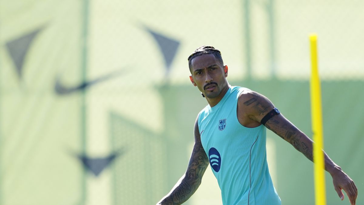 Raphinha vuelve a los entrenamientos con el FC Barcelona Raphinha vuelve a los entrenamientos con el FC Barcelona
