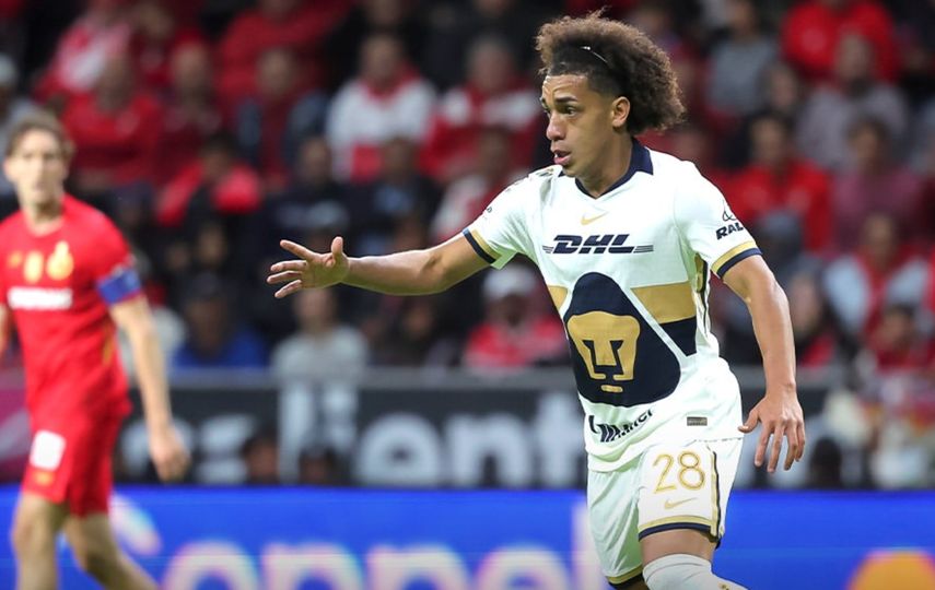 Pumas de Adalberto Carrasquilla gana duelo ante Mazatlán de Édgar Yoel Bárcenas