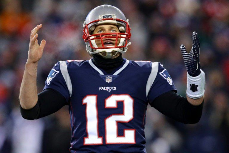 NFL: Tom Brady necesitó puntos de sutura por corte en su mano de lanzar