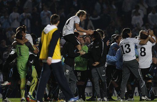 América: Victorino es baja por Uruguay para duelo con Perú
