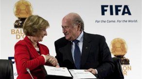 FIFA y France Football juntan premio a mejor futbolista del año