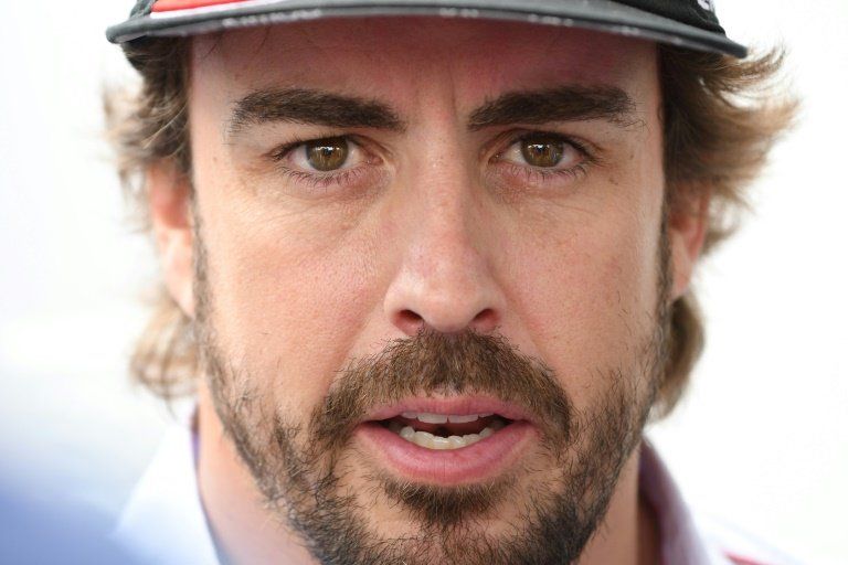 Fernando Alonso toma su primer relevo en las 24 Horas de Le Mans