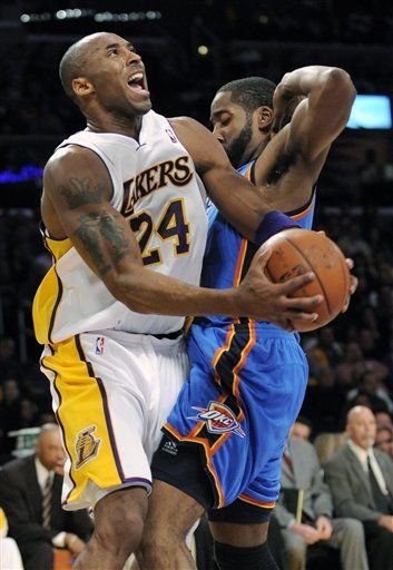 NBA: Lakers 101, Thunder 98; Bryant anota 26 puntos