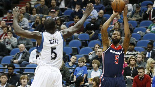 Wizards hilan 4to triunfo, gracias al aporte de la banca
