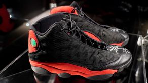 Zapatillas de Michael Jordan son subastadas por 2,2 millones