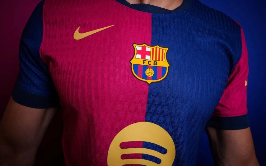 FC Barcelona lanzo su camiseta con homenaje a la primera de 1899