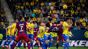 FC Barcelona gana con golazo de Joao Felix