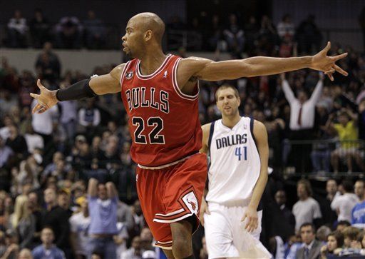 NBA: Bulls 88, Mavericks 83; Rose y Gibson encabezan a Chicago
