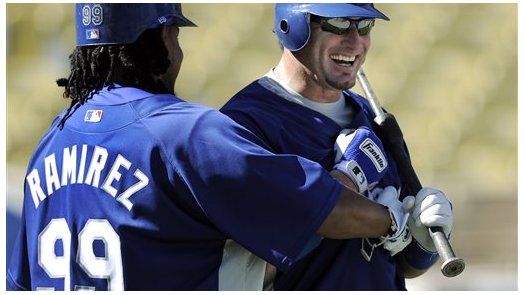 Dodgers se regodean tras ganar al fin en playoffs
