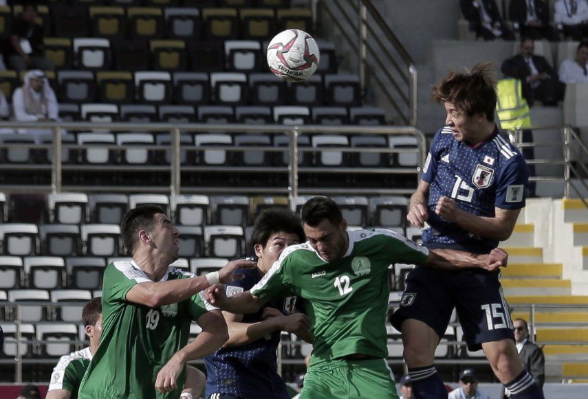 Japan remonta y gana 3-2 a Turkmenistán en Copa Asiática