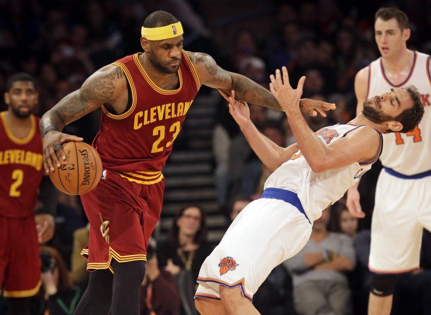 LeBron molesto por interés de reclutar a su hijo de 10 años
