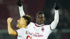 Balotelli anota dos en empate del Milan