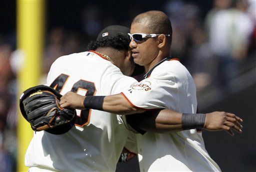 Cabrera y Beltrán despiertan con el bate; Gigantes se imponen