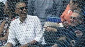 Con Obama y Castro presentes